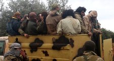 Suriyeli Muhalifler, İdlib'te 400 DEAŞ'lı Teröristi Esir Aldı