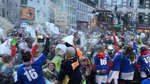 La bataille de confettis du 144e carnaval