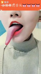 Ce qu'elle fait avec sa langue est dingue