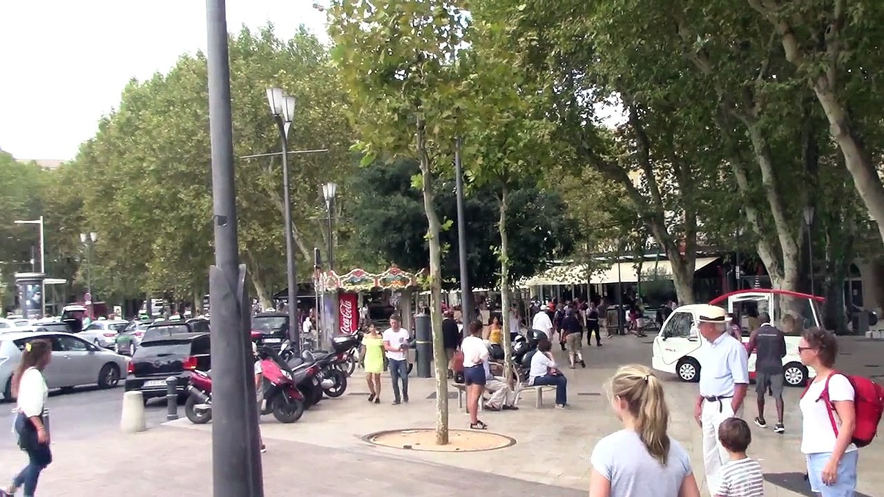 Aix-en-Provence-Cours Mirabeau (1)