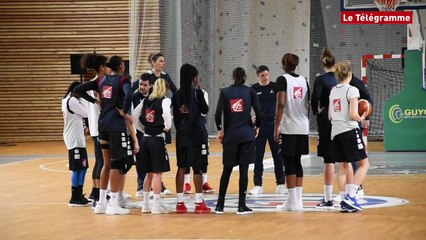 Landerneau. Sous le charmes de l'équipe de France de basket féminin
