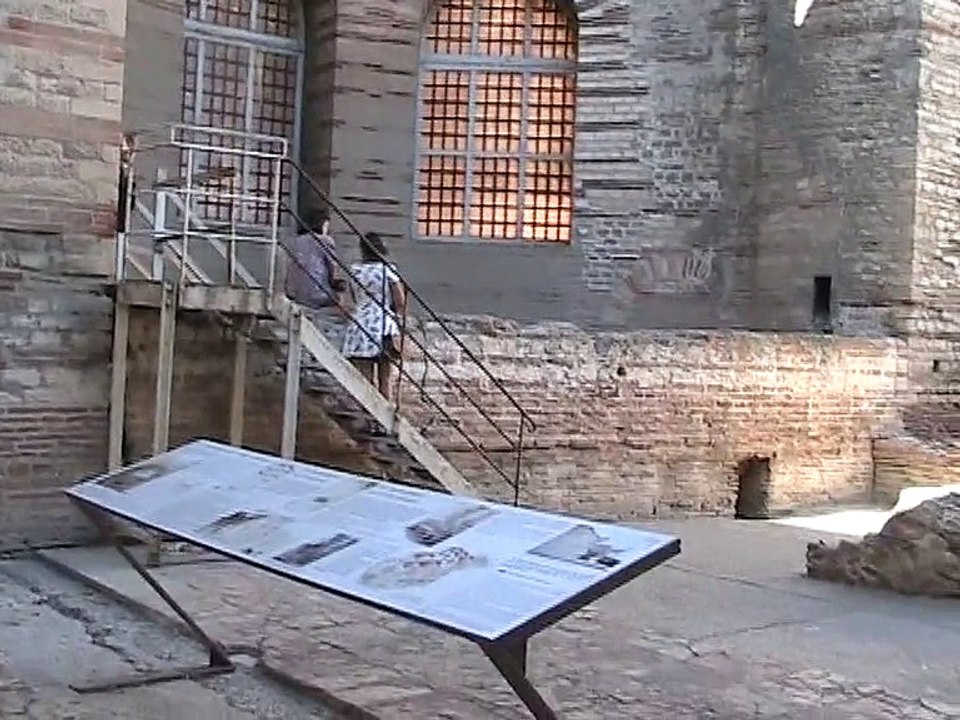 Arles-Thermes romains (1)