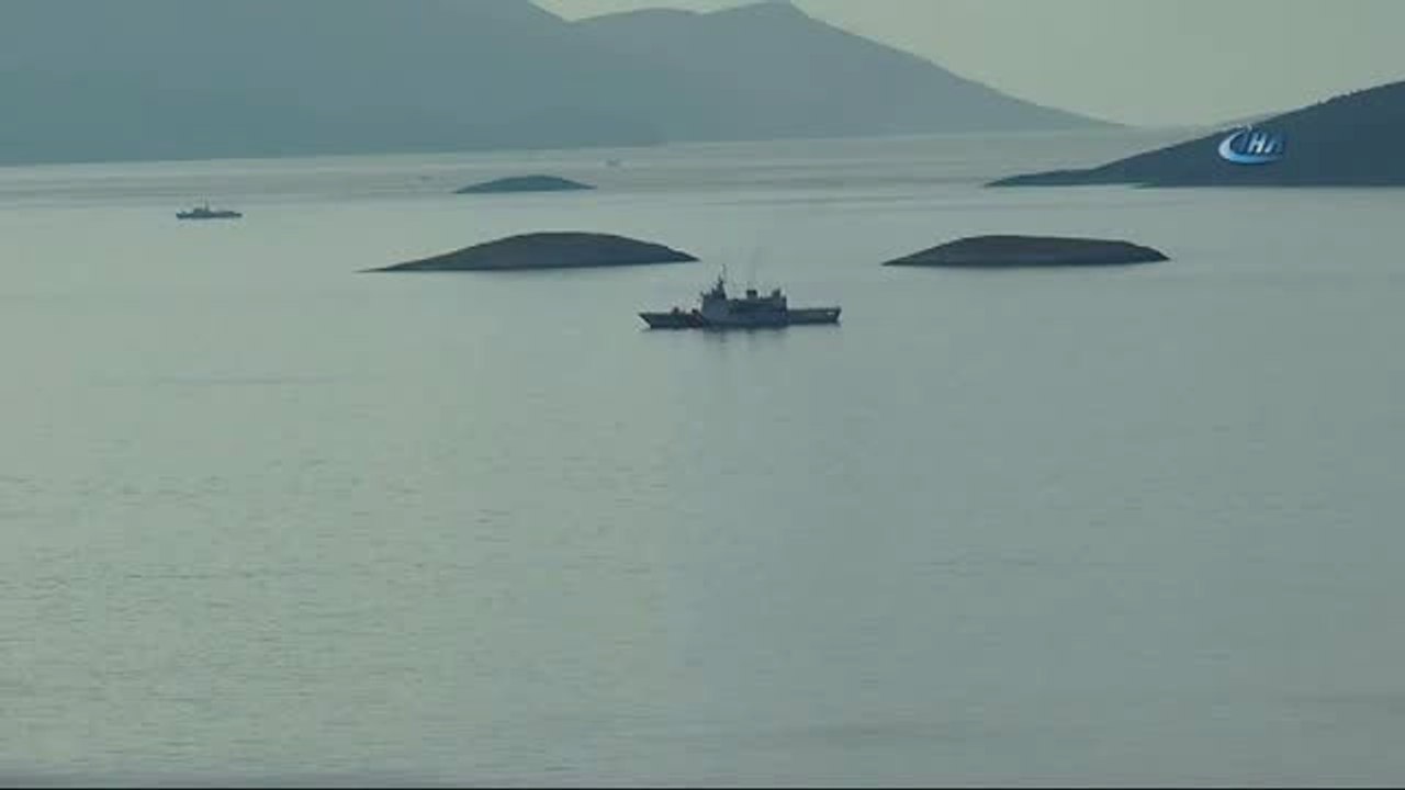 Türk Savaş Gemileri Kardak Kayalıklarını Kuşattı