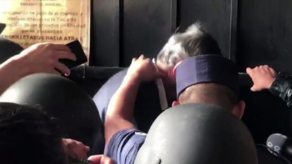 Guatemala arrests ex-president Colom on graft charges