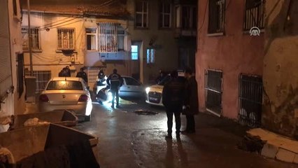 İzmir'de Sokak Ortasında Yanan Genç Kadın Öldü