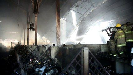 Un incendio destruye el mercado histórico de Puerto Príncipe