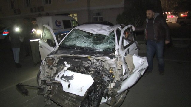 Sigara Kaçakçıları Hurdaya Dönen Otomobilden Burnu Bile Kanamadan Çıktı