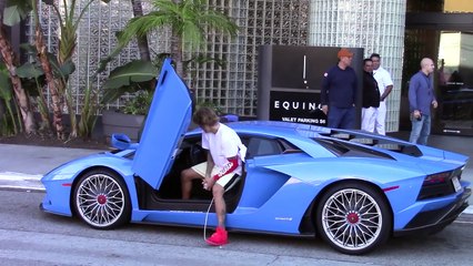 Justin Bieber Thanks The Paparazzi And Supports Kanye West In 'Red October' Nikes