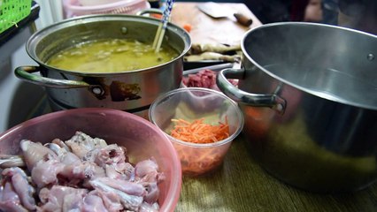 App delivery boom shakes up China food sector