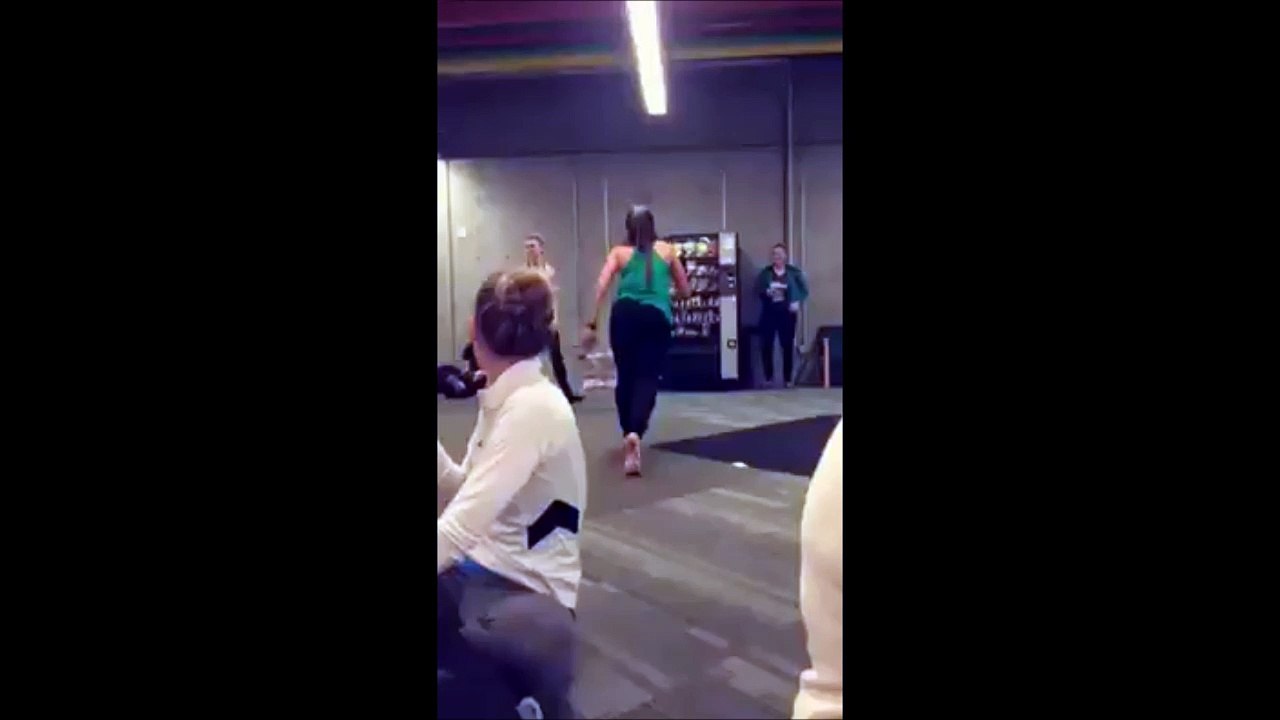 Quand tu as vraiment faim mais que le distributeur ne marche pas