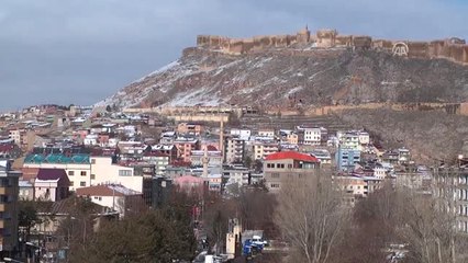 Bayburt Kalesi'ndeki Restorasyona Ara Verildi