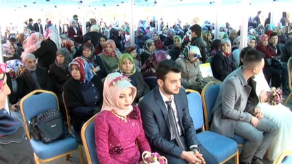 Sevgililer Günü'nde 30 çift 'evet' dedi