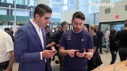 Mixed Messages on Apple Ahead of Earnings