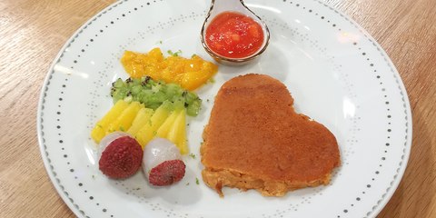 Pancakes patate douce et sa sauce à la papaye