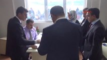 Kahramanmaraş Sevgililer Günü'nde Evlenen 30 Çift Ellerindeki Türk Bayrakları ile Afrin'deki...