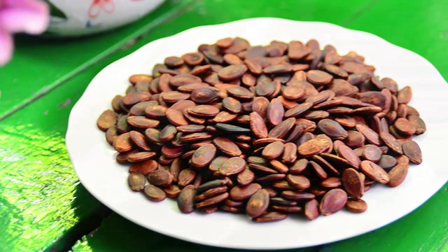 Những loại thực phẩm nên và không nên ăn để năm mới gặp nhiều may mắn [TẾT]