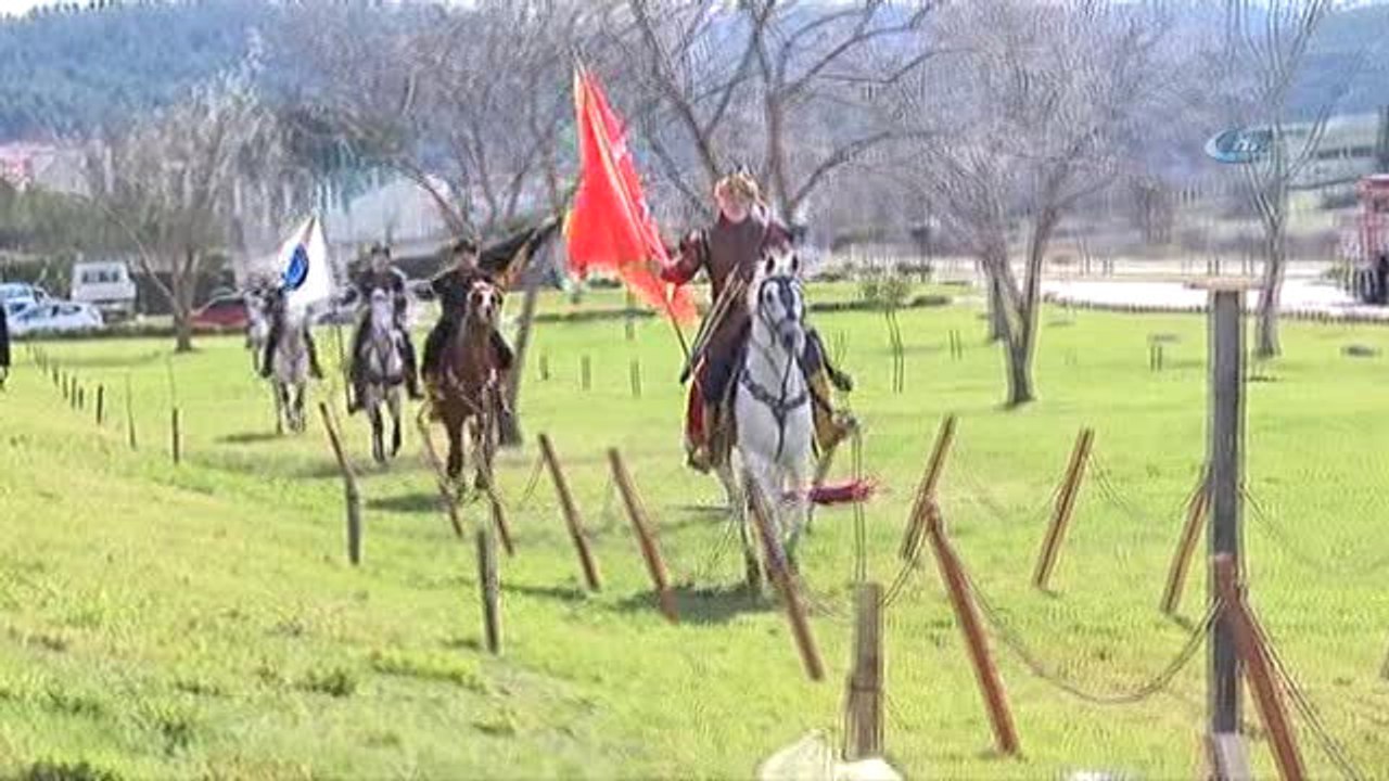 Bilal Erdoğan: "Ya Allah Aşkına Bu Bize Gerici Deyip Duranlar Uzaya Gittiler de Paçalarından mı...