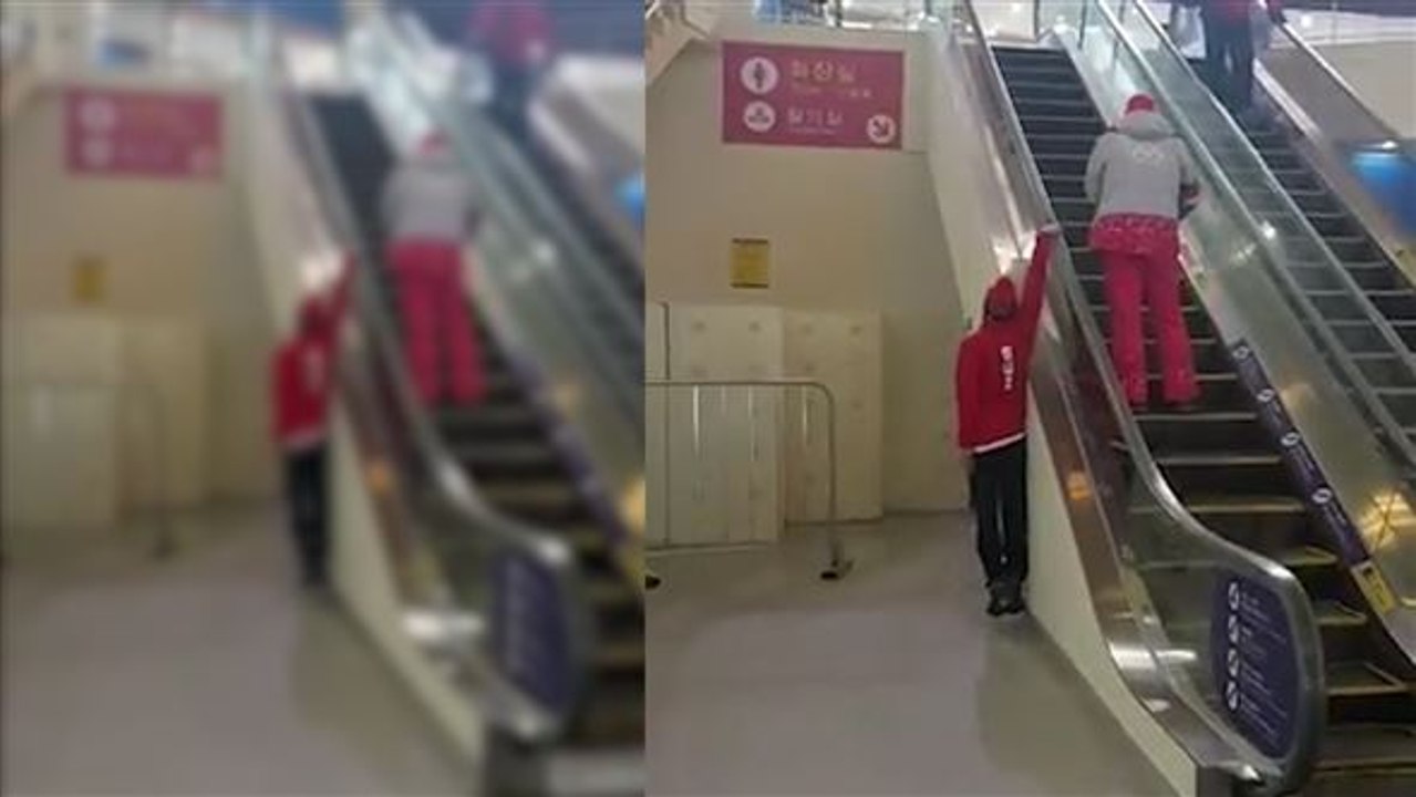 Wie ein Champ: Skier zeigt enormes Rolltreppen-Workout