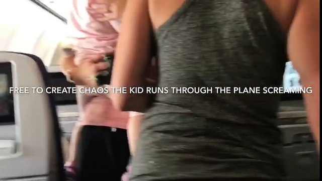 Un enfant hurle pendant 8h dans un avion