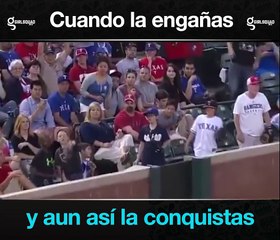 cuando la engañas y aun asi la conquistas jajajajaja se mamo este chamaco