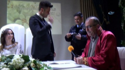 Damada nikah masasında alkol muayenesi