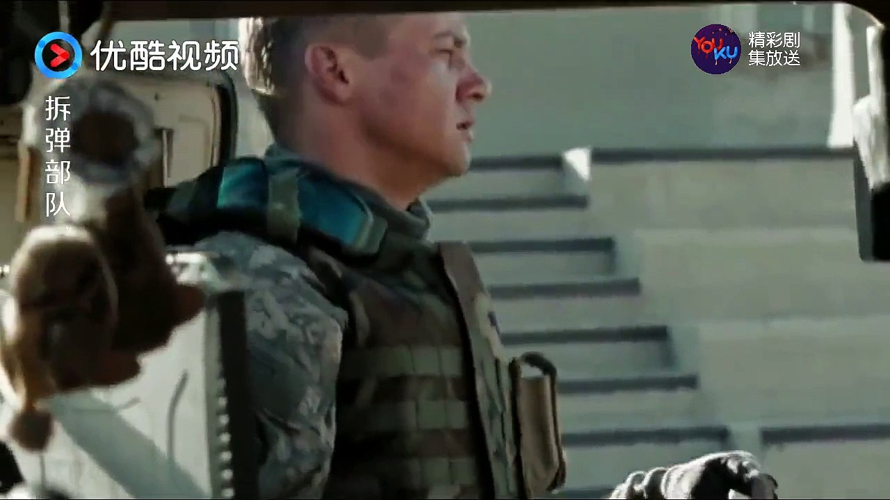 《拆弹部队 The Hurt Locker》为了这件事，美军竟对美军动手，让伊拉克人看笑话