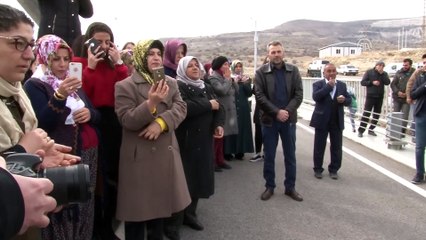 Gelin adayına 'köprüde' sürpriz nikah - ELAZIĞ