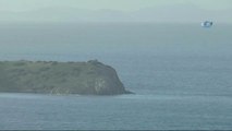Kardak Kayalık'ları Termal Kameralarla İzlenecek... Türk Sahil Güvenlik Ekipleri Adaya Kule Dikiyor