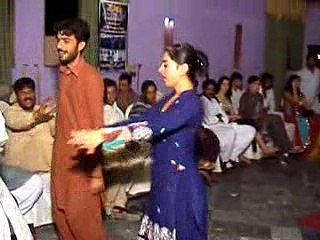 Girls Dance Hot Mujra Dance In Public