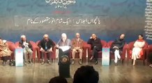 Anwar Maqsood Takes A Comic Dig At PMLN