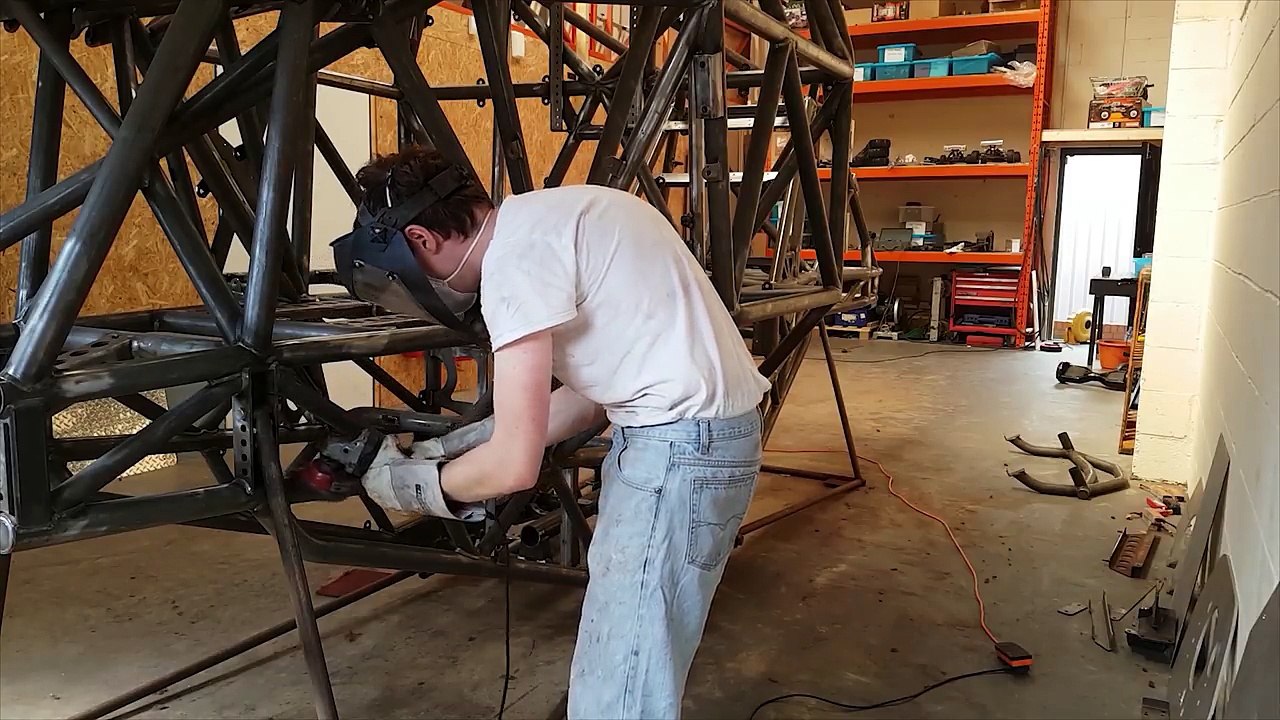 $1000 RC Car VS $500 Real Car at 50mph - OUCH - Poor Traxxas X-Maxx