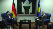 Almanya Dışişleri Bakanı Gabriel Kosova'da