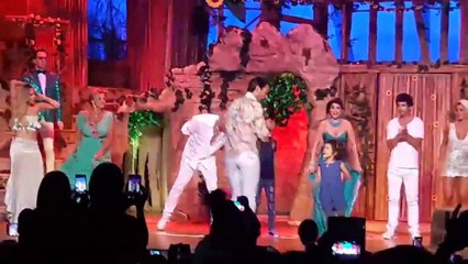 OLI bailando con Pedro en La Isla Encantada - 08 de Febrero