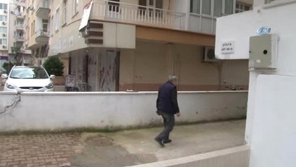 Madde Bağımlısı Oğlunun Bıçakla Yaralayıp Eve Almadığı Babanın Yardım Feryadı