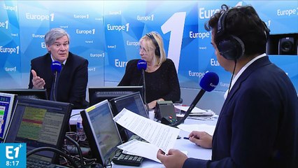 Darmanin "sera un problème politique si les faits justifient une mise en examen", estime Le Foll