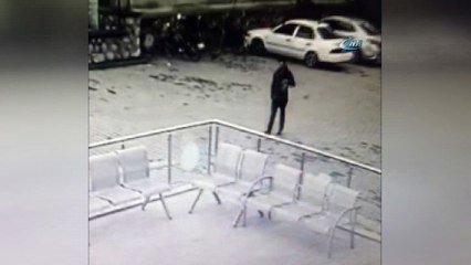 Kaymakamlık binası önündeki bisikleti böyle çaldı