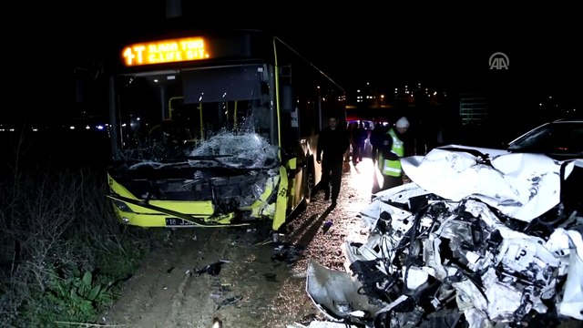 Belediye otobüsü ile kamyonet çarpıştı: 1 ölü, 2 yaralı - BURSA