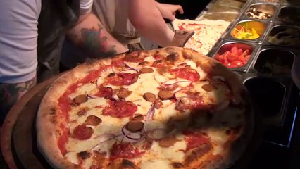 What makes the perfect slice of Pizza?