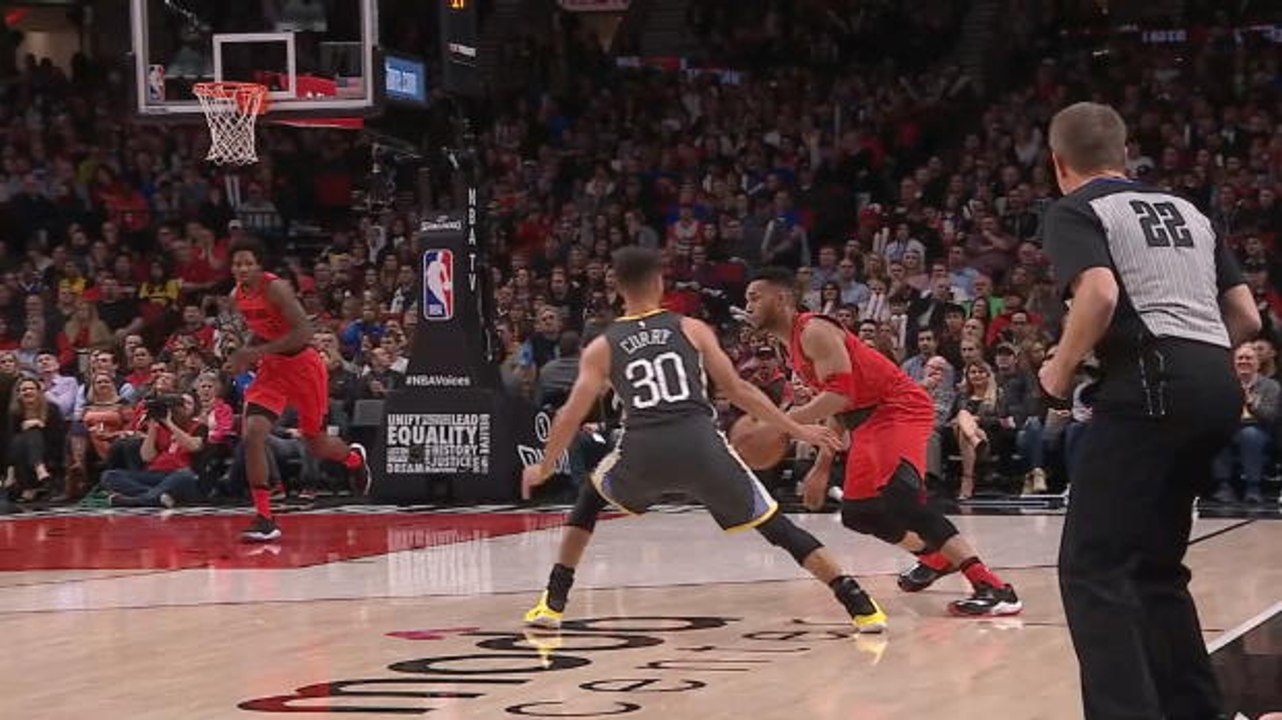 Steal Brilian Curry yang Berujung Poin Mengagumkan