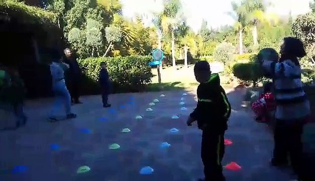 Jeu de lancement de ballon