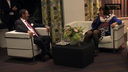 Sylviane Bertacchi reçoit le prix de l'autodidacte Nord Est à Reims