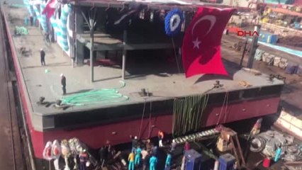 Akıllı Yüzer İskele Törenle Denize İndirildi