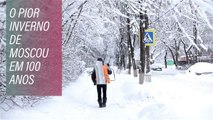Moscou ficou branca após recorde de neve