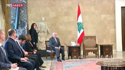 Tillerson dakikalarca tek başına bekledi