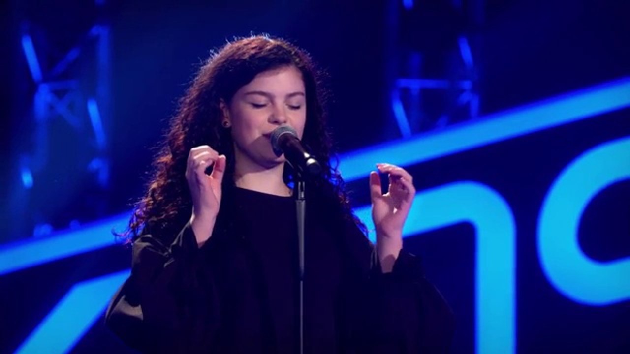 Gina-maria: scared to be lonely | the voice kids 2018 (germany) | blind audiotions | sat.1
