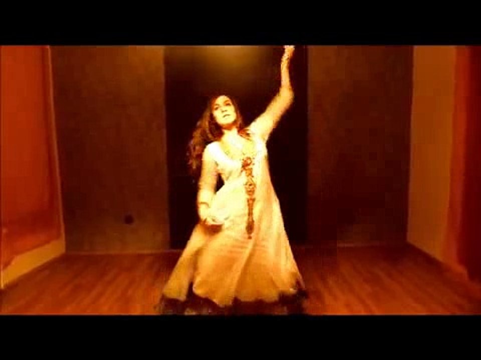 Dance on- Aaja Nachle