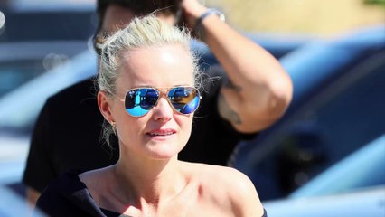 Laeticia Hallyday : Depuis la mort de Johnny, elle "vit un enfer"