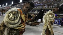 Beija Flor vence Carnaval do Rio com crítica social e política