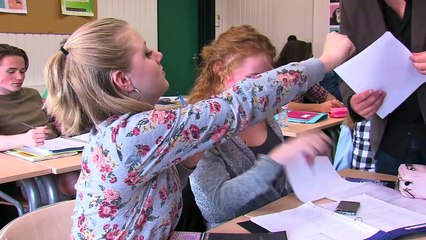 VERLIEFD OP JE LERAAR