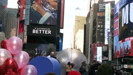 Times Square,  testigo del amor el día de San Valentin